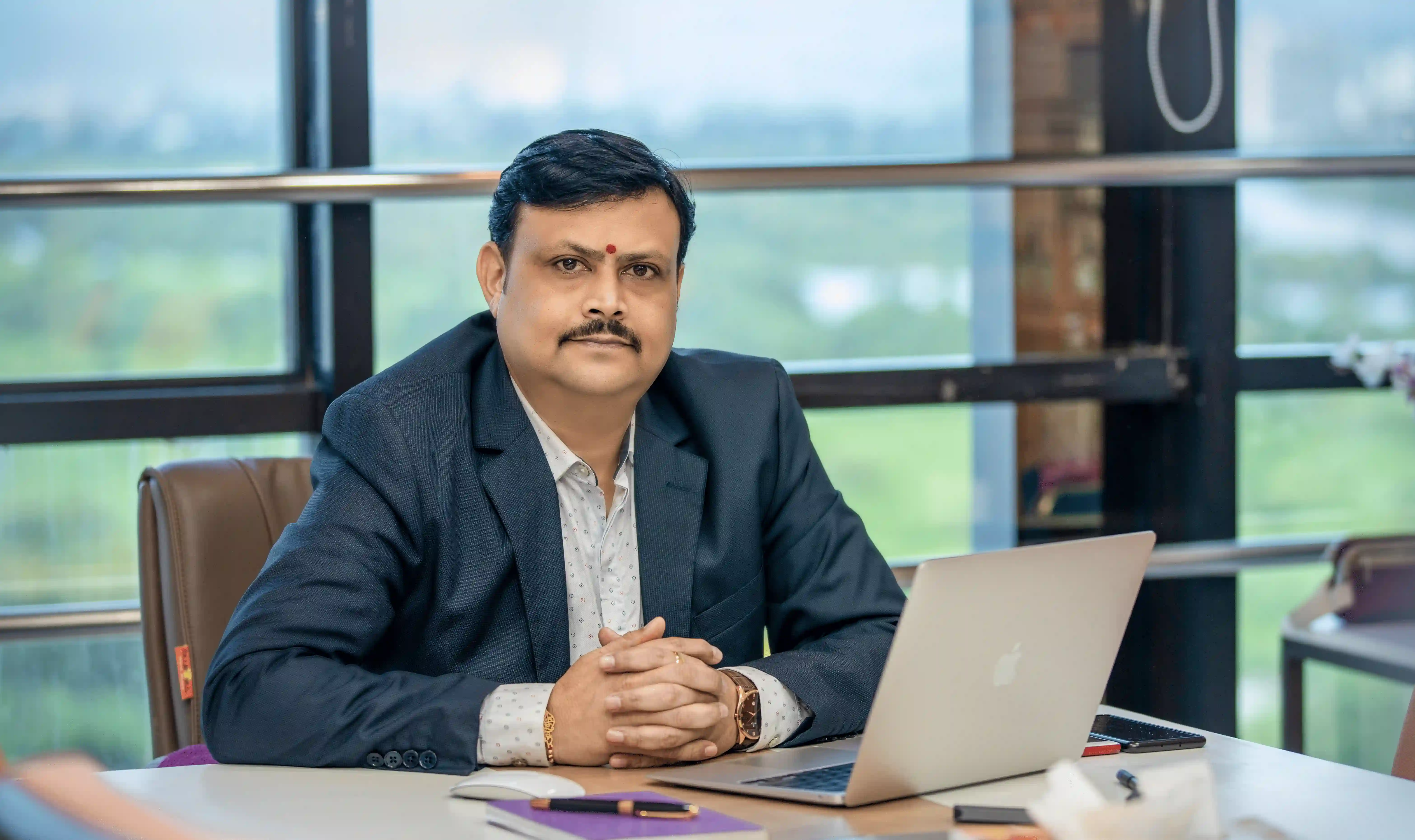 CEO Image